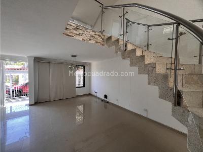 Casa de 5 alcobas en venta en Pampa Linda, Cali, 350 m² · foto 18 de 18