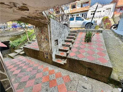 Casa de 3 alcobas en venta en Aranjuez, Medellín, 77 m² · foto 11 de 15