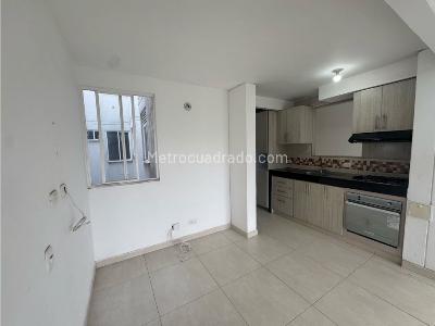 Apartamento de 2 alcobas en venta en Ciudad Pacifica, Cali, 64 m² · foto 3 de 18