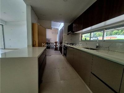 Casa de 3 alcobas en venta en Jamundi, Cali, 460 m² · foto 2 de 9