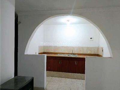Casa de 5 alcobas en venta en El Rodeo, Cali, 300 m² · foto 2 de 20