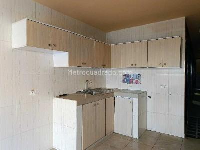 Casa de 5 alcobas en venta en El Rodeo, Cali, 300 m² · foto 12 de 20