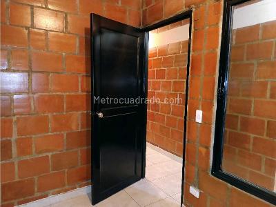 Casa de 5 alcobas en venta en El Rodeo, Cali, 300 m² · foto 15 de 20