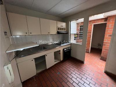 Casa de 4 alcobas en venta en El Limonar, Cali, 78 m² · foto 9 de 17