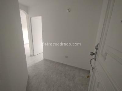 Apartamento en venta en Primero De Mayo, Cali · foto 3 de 18