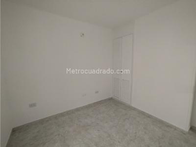 Apartamento en venta en Primero De Mayo, Cali · foto 8 de 18