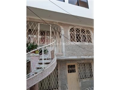Casa de 5 alcobas en venta en Napoles, Cali, 226 m² · foto 8 de 15
