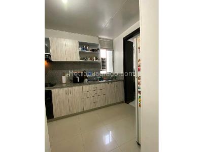 Apartamento de 2 alcobas en venta en La Hacienda, Cali, 69 m² · foto 4 de 13