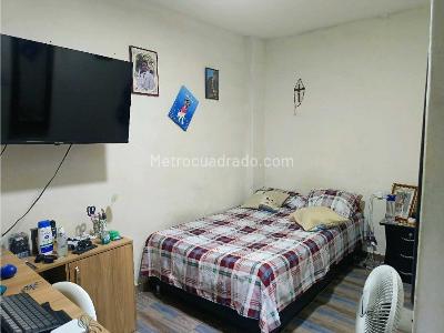 Casa de 5 alcobas en venta en Alfonzo Lopez, Cali, 330 m² · foto 4 de 14