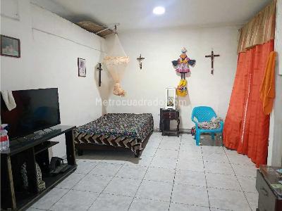 Casa de 5 alcobas en venta en Alfonzo Lopez, Cali, 330 m² · foto 5 de 14
