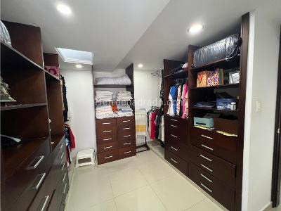 Casa de 4 alcobas en venta en Camino Real, Cali, 228 m² · foto 15 de 20