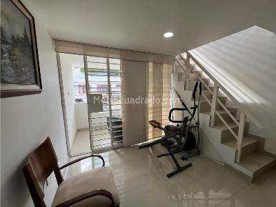 Casa de 4 alcobas en venta en Camino Real, Cali, 228 m² · foto 19 de 20