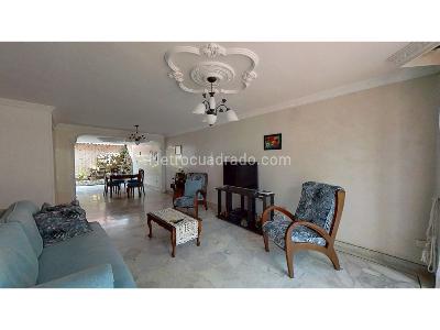Casa en venta en El Refugio, Cali · foto 3 de 20