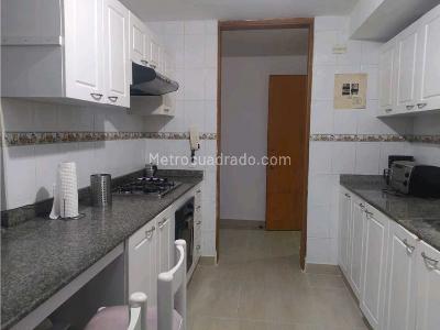 Apartamento de 3 alcobas en venta en Valle Del Lili, Cali, 84 m² · foto 5 de 11