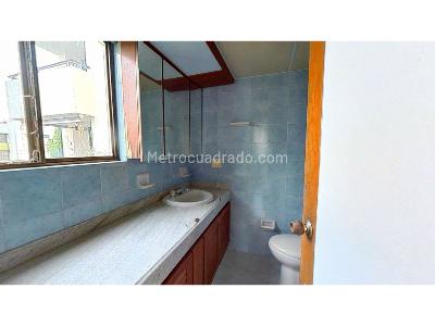 Apartamento de 3 alcobas en venta en Unicentro, Cali, 122 m² · foto 17 de 17