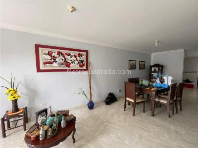 Casa de 5 alcobas en venta en Cali, Cali, 450 m² · foto 5 de 19