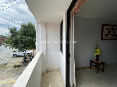 Casa de 5 alcobas en venta en Cali, Cali, 450 m² · foto 7 de 19