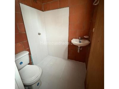 Casa de 1 alcoba en venta en Cali, Cali, 35 m² · foto 5 de 9