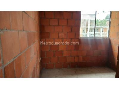 Casa de 1 alcoba en venta en Cali, Cali, 35 m² · foto 8 de 9
