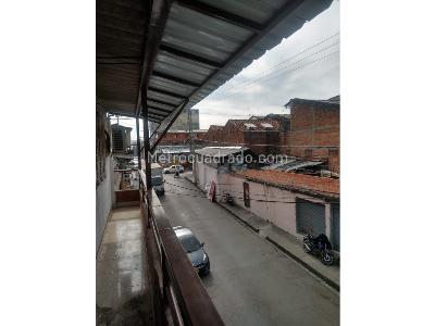 Casa de 3 alcobas en venta en Centro, Cali, 135 m² · foto 2 de 4