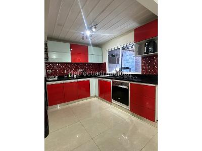Casa de 4 alcobas en venta en Las Ceibas, Cali, 105 m² · foto 2 de 11
