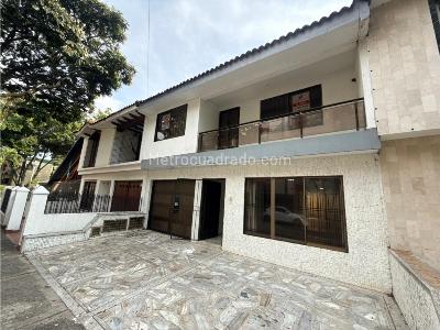 Casa de 4 alcobas en venta en Camino Real, Cali, 290 m² · foto 2 de 20
