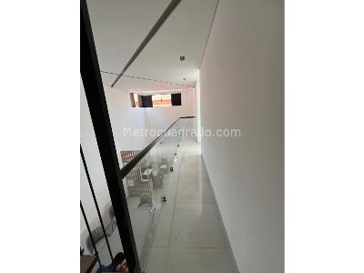 Casa de 3 alcobas en venta en Ciudad 2000, Cali, 239 m² · foto 13 de 20