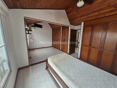 Casa de 3 alcobas en venta en Ciudad Jardin, Cali, 112 m² · foto 9 de 11