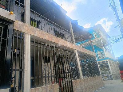 Casa de 4 alcobas en venta en Calimio Decepez, Cali, 140 m² · foto 2 de 15