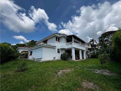 Casa de 5 alcobas en venta en Pance, Cali, 320 m² · foto 2 de 10