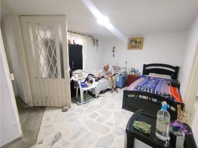 Casa de 5 alcobas en venta en Santa Isabel, Cali, 198 m² · foto 7 de 17