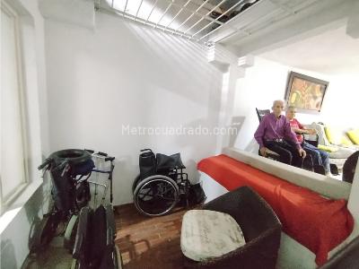 Casa de 5 alcobas en venta en Santa Isabel, Cali, 198 m² · foto 10 de 17