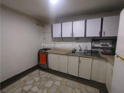Casa de 5 alcobas en venta en Santa Isabel, Cali, 198 m² · foto 12 de 17
