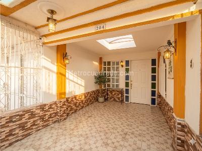 Casa de 5 alcobas en venta en Santa Maria Del Palmar, Palmira, 272 m² · foto 3 de 20