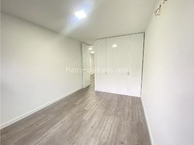 Apartamento de 3 alcobas en venta en Menga, Cali, 250 m² · foto 14 de 20
