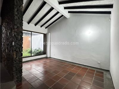 Casa de 4 alcobas en venta en Ciudad Jardin, Cali, 270 m² · foto 6 de 8