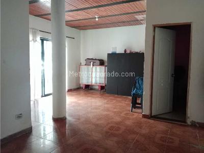 Casa de 5 alcobas en venta en Villa Del Sur, Cali, 400 m² · foto 2 de 8
