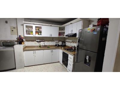 Casa de 4 alcobas en venta en Ciudad 2000, Cali, 270 m² · foto 5 de 7