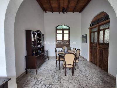 Casa de 5 alcobas en venta en Oeste, Cali, 280 m² · foto 2 de 20