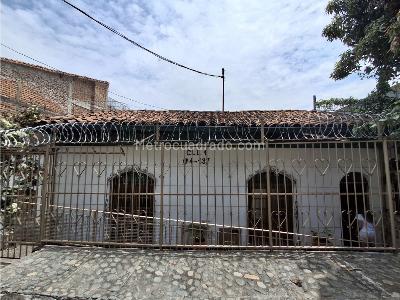 Casa de 5 alcobas en venta en Oeste, Cali, 280 m² · foto 2 de 20