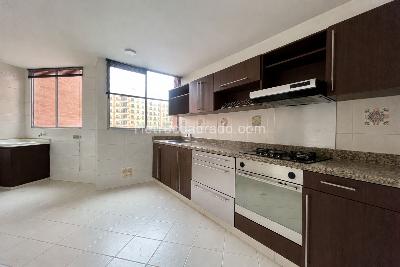 Apartamento de 3 alcobas en venta en Chico Norte Iii Sector Chico, Bogotá, 115 m² · foto 4 de 20