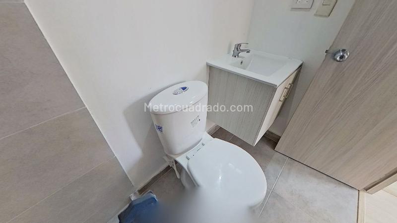 Piso – El Cerrito, El Cairo, Sabana Centro - Más