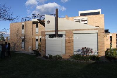 Casa de 4 alcobas en venta en Conjunto Pinar Del Campo, Cajicá, 220 m² · foto 4 de 10