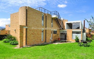 Casa de 4 alcobas en venta en Conjunto Pinar Del Campo, Cajicá, 220 m² · foto 8 de 10