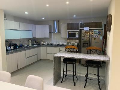 Apartamento de 3 alcobas en venta en Alto Prado, Barranquilla, 214 m² · foto 11 de 16