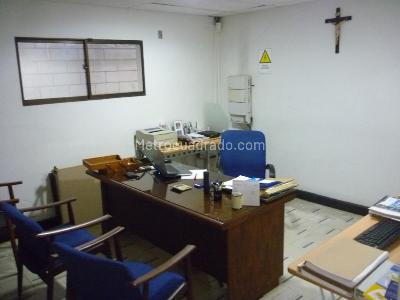 Casa de 5 alcobas en venta en El Porvenir, Barranquilla, 325 m² · foto 4 de 8