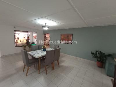 Casa en venta en Ciudad Jardin, Barranquilla · foto 3 de 18