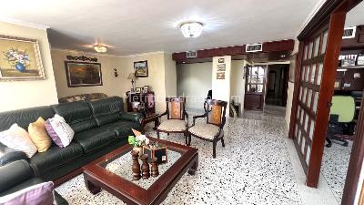 Apartamento de 3 alcobas en venta en Altos Del Prado (Riomar), Barranquilla, 220 m² · foto 2 de 13