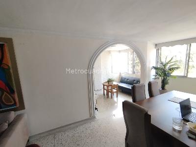 Apartamento de 3 alcobas en venta en Altos De Riomar, Barranquilla, 135 m² · foto 3 de 12
