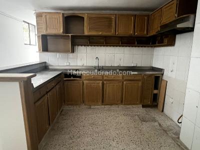 Casa de 3 alcobas en venta en El Tabor, Barranquilla, 329 m² · foto 3 de 10